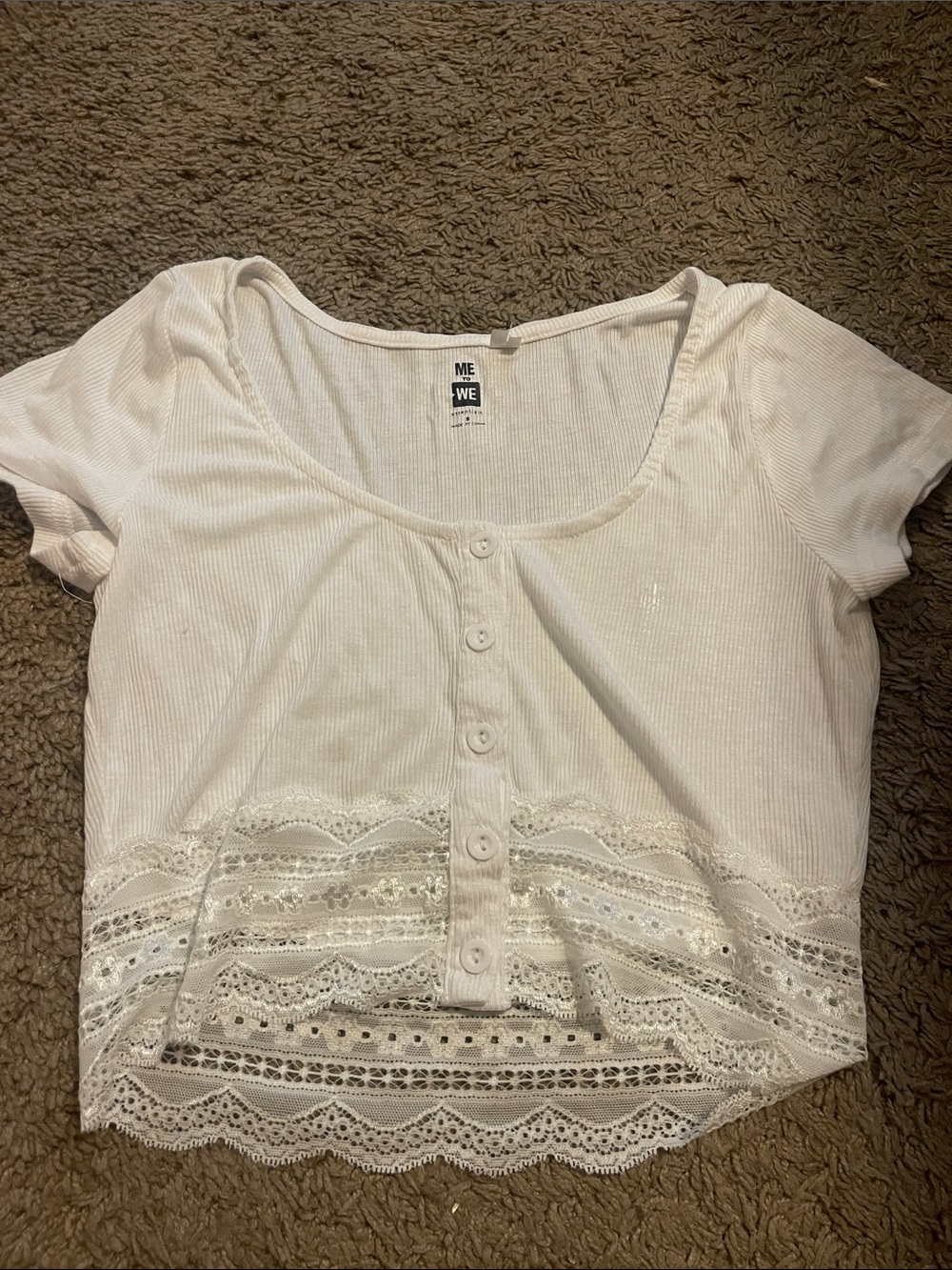 Me to We White Scoop Neck Lace-Hem Crop Top